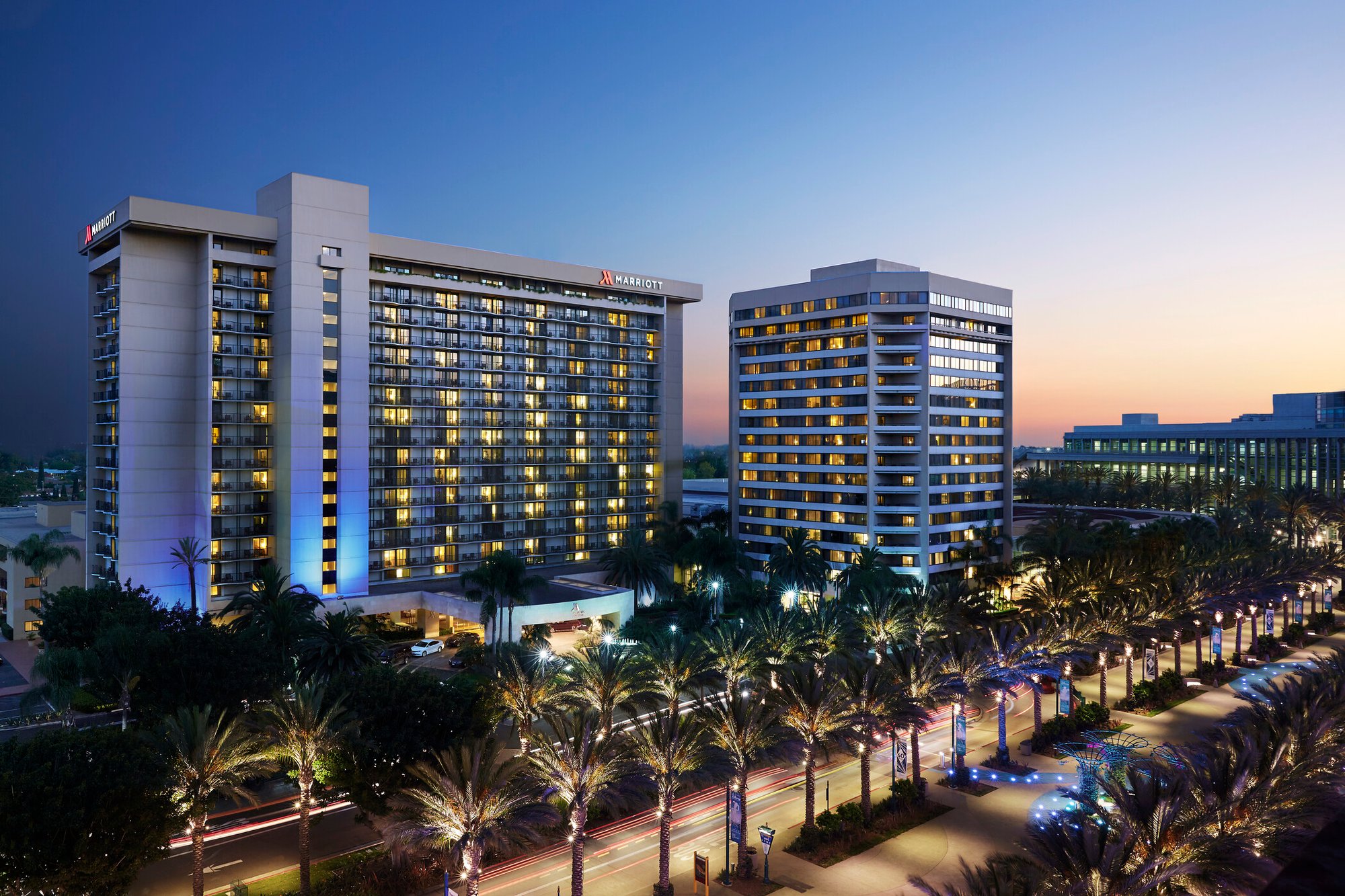 AnaheimMarriott_Exterior2022c