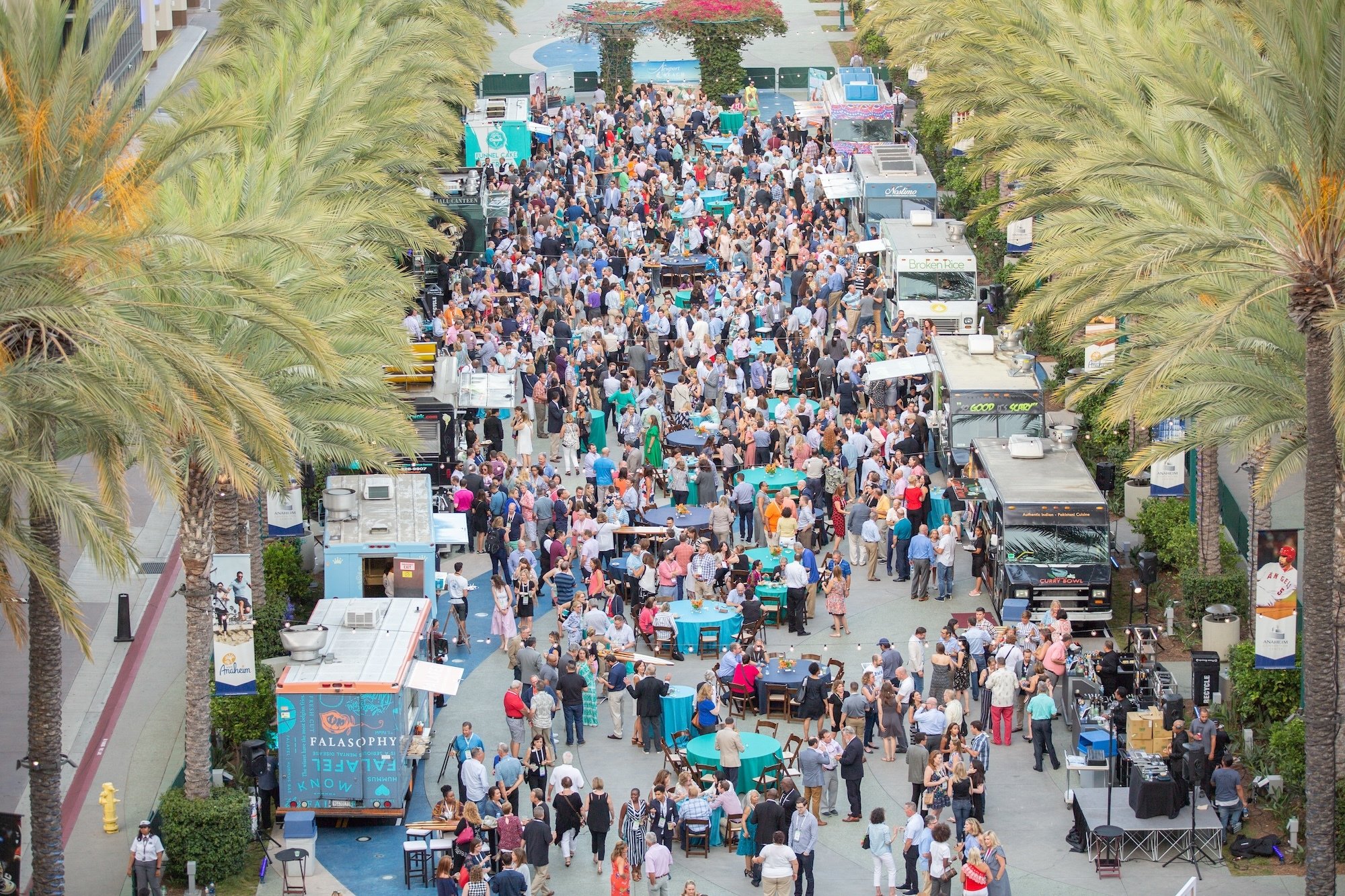 Grand Plaza - Daytime food truck activation